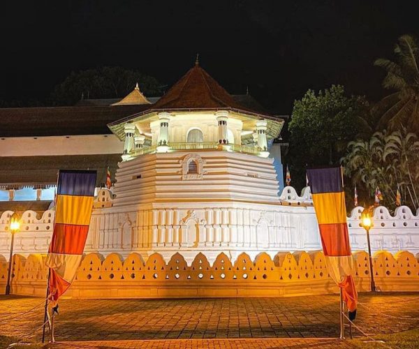 Temple of Tooth – Kandy